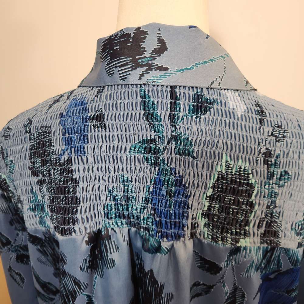 Canyon Retreat‎ Womens XL Blue Floral Print Collared Smocked Top Office Blouse - Picture 11 of 12
